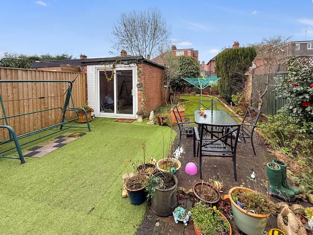 St David Road, Eastham, CH62, photo 2
