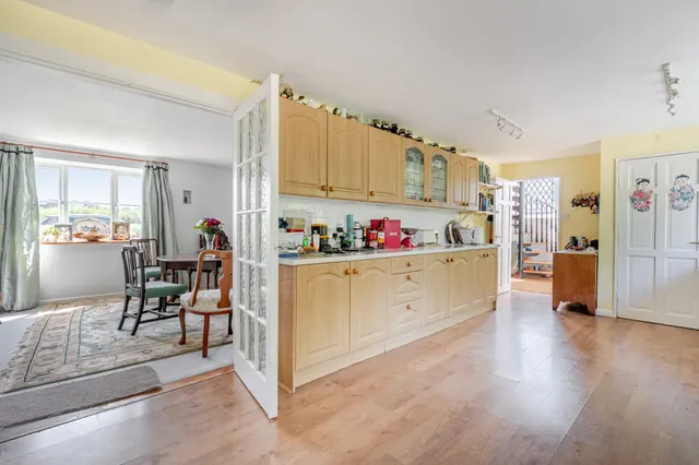 Photo 2 — Theobalds Green, Calne, SN11