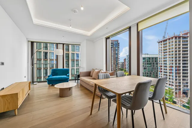 Carnation Way, SW8, photo 1