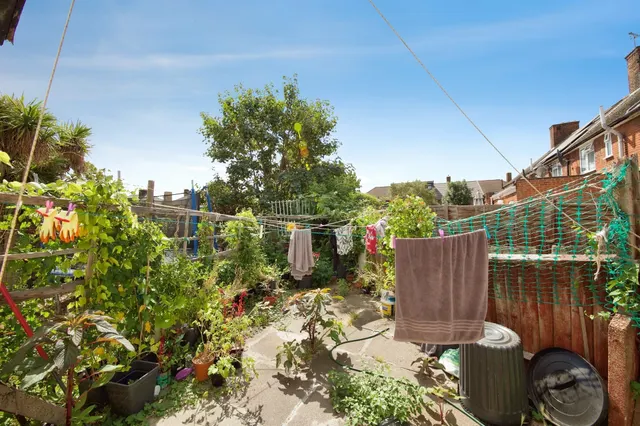 Rugby Road, Dagenham, RM9, photo 3