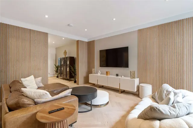 Cornwall Gardens, London, SW7 4AZ, photo 1
