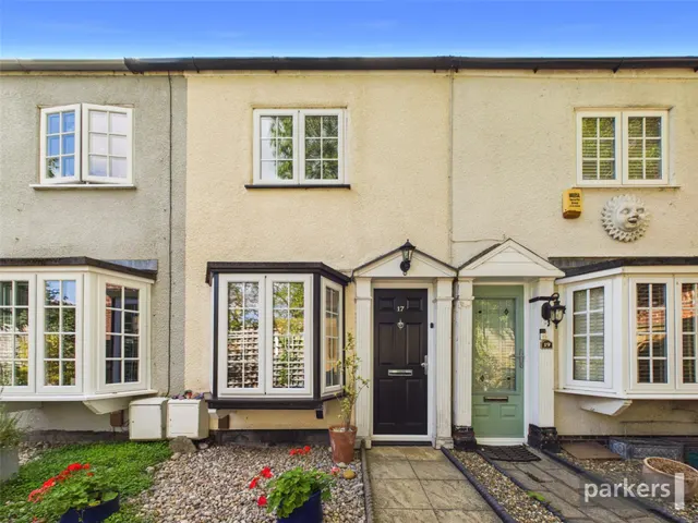 Kidmore End Road, Emmer Green, RG4, photo 1