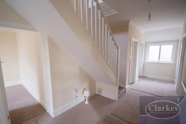Kingswell Road, Ensbury Park, photo 2