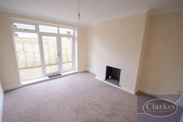 Kingswell Road, Ensbury Park, photo 3