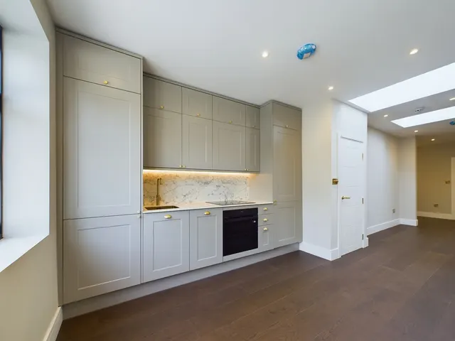 London, NW6, photo 2