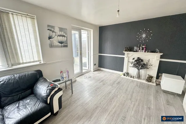 Woburn Drive, Stockingford, CV10, photo 2