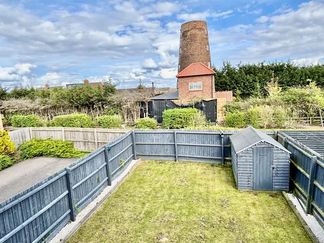 Cornmill Close, Peterborough, PE7, photo 2