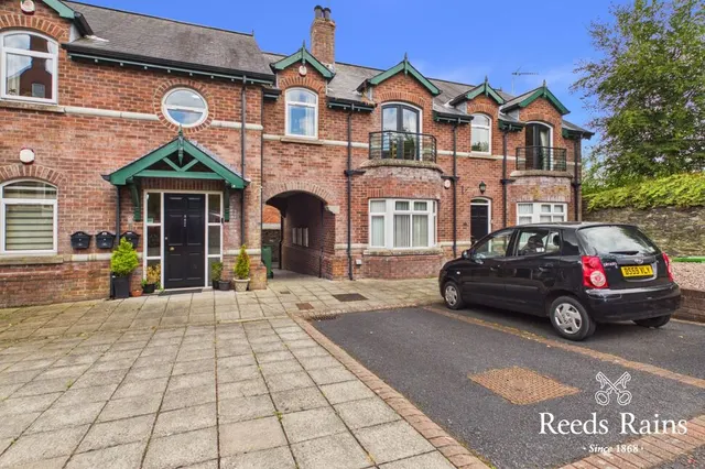 Wapping Lane, Hillsborough, County Down, BT26, photo 1