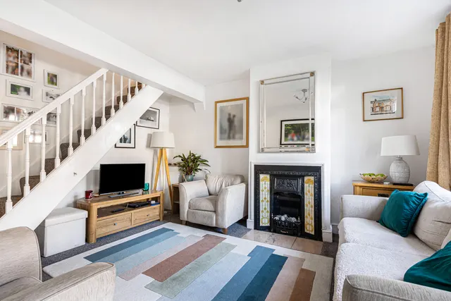 Armstrong Road, Englefield Green, TW20, photo 2