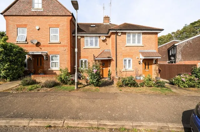 Fullerton Close, Markyate, AL3, photo 1