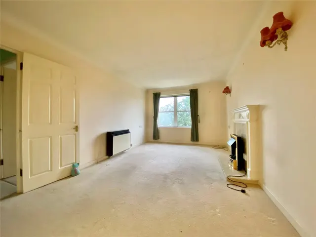 Pittville Circus Road, Cheltenham, GL52, photo 2