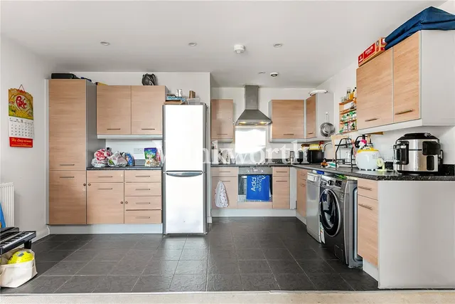 Mill Mead Road, London, N17, photo 1