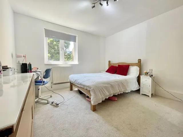 Photo 3 — Chettle Close, London SE1 4EF