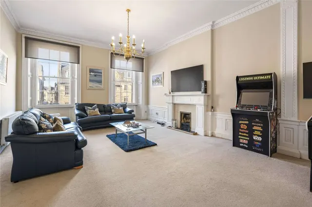 Photo 3 — South Charlotte Street, New Town, Edinburgh, EH2 4AN