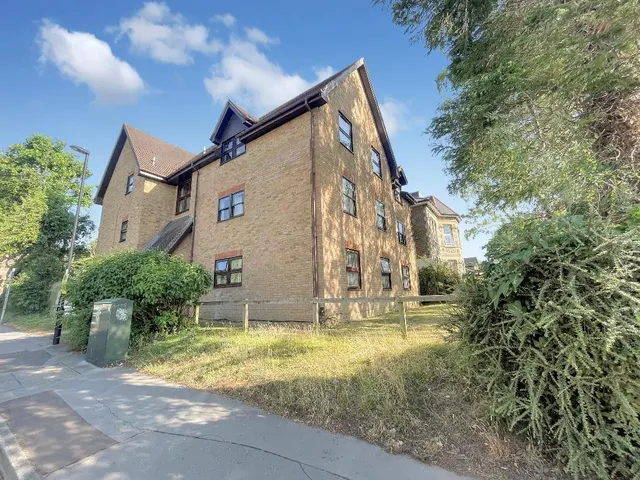 Birdhurst Rise, South Croydon, photo 1