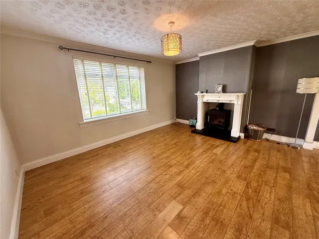 Photo 2 — Rosslyn Avenue, East Mains, East Kilbride, South Lanarkshire, G74