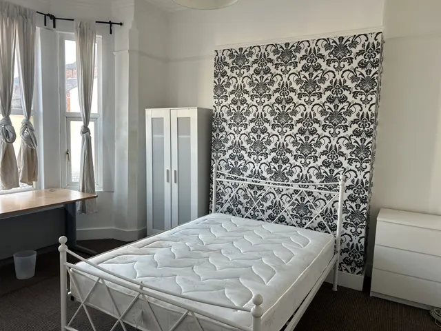 Rathbone Road, Liverpool, L15, photo 2