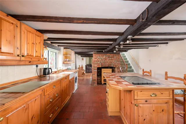 Nup End Lane, Wingrave, HP22, photo 3