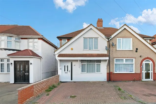 Clairvale Road, Hounslow, photo 1
