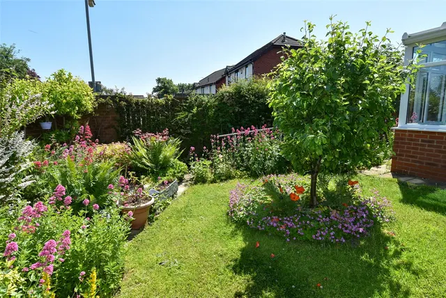 Photo 2 — Bishops Gate, West Heath, Birmingham, B31 4AJ