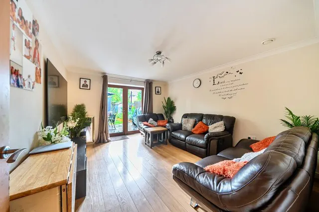 John North Close, High Wycombe, HP11, photo 3