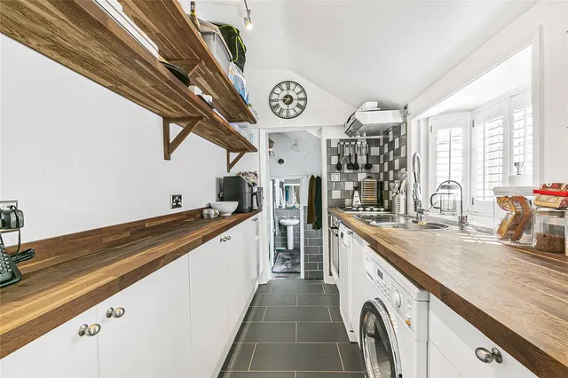 Photo 3 — Hadley Highstone, Barnet, EN5 4PU