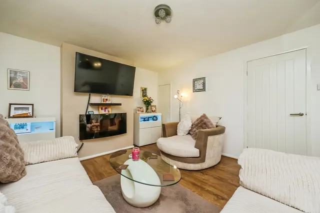 Glapton Lane, Nottingham, Nottinghamshire, NG11, photo 1