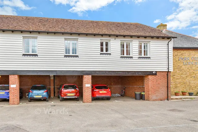 East Street, Faversham, ME13, photo 1