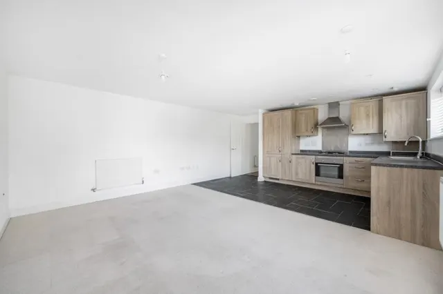 Park Prewett Road, Basingstoke, RG24, photo 3