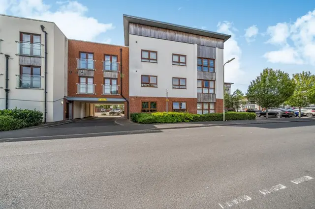 Park Prewett Road, Basingstoke, RG24, photo 1