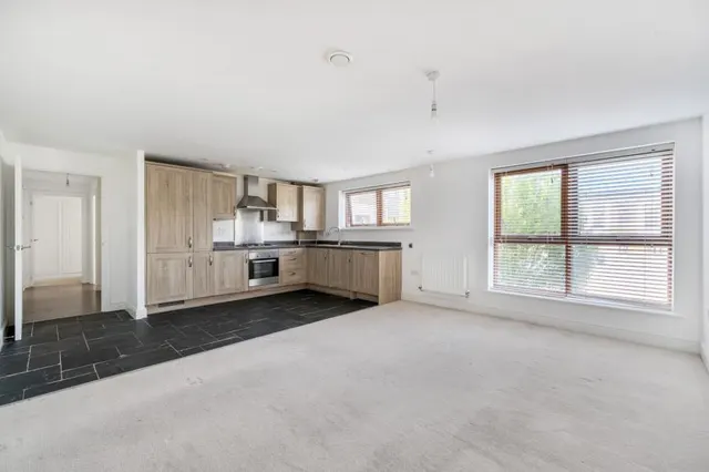 Park Prewett Road, Basingstoke, RG24, photo 2