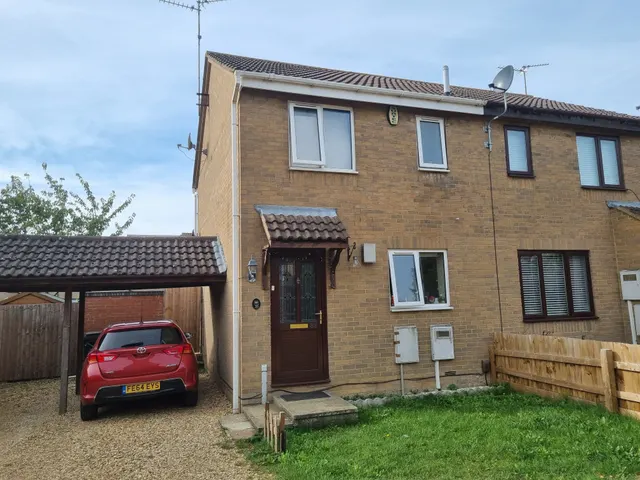 Beech Close, Corby, NN17, photo 1