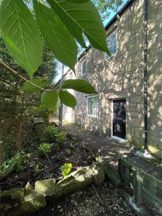 Jib Hill Cottages, Burnley, Lancashire, BB10, photo 1