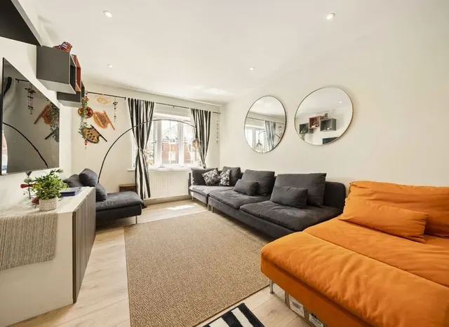 Photo 2 — Gatehouse Close, Ashford, TW15