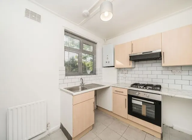 Photo 3 — Norbiton Avenue, Kingston Upon Thames, KT1