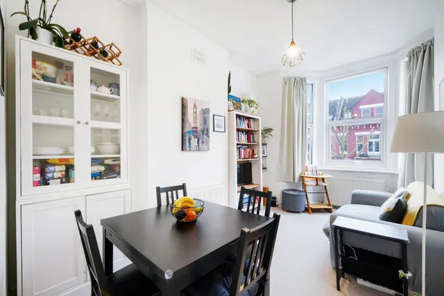 Streatley Road, London, NW6, photo 2