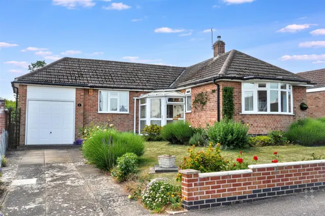 Silverton Road, Loughborough, LE11, photo 1