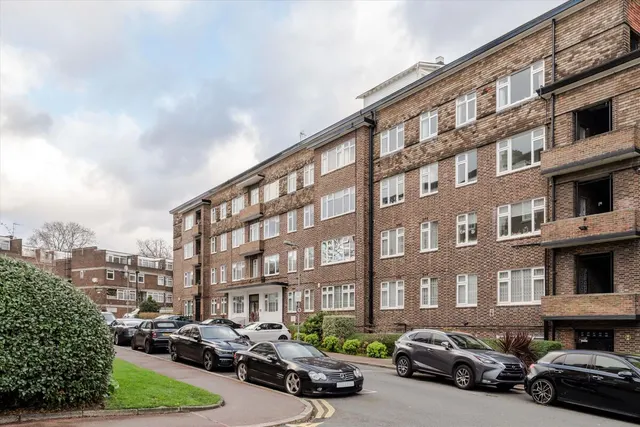 Avenue Road, St John's Wood, NW8, photo 1