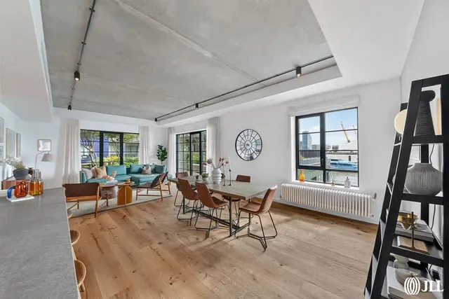 Orchard Place, London, E14, photo 1
