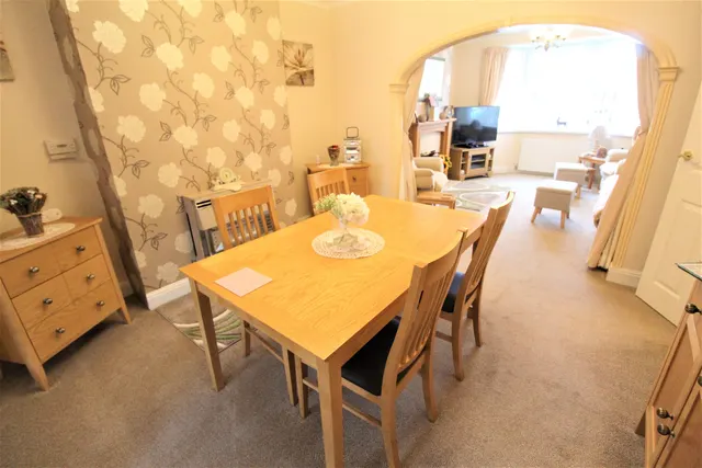 Photo 3 — Rookery View, Grays, Essex, RM17 6AS