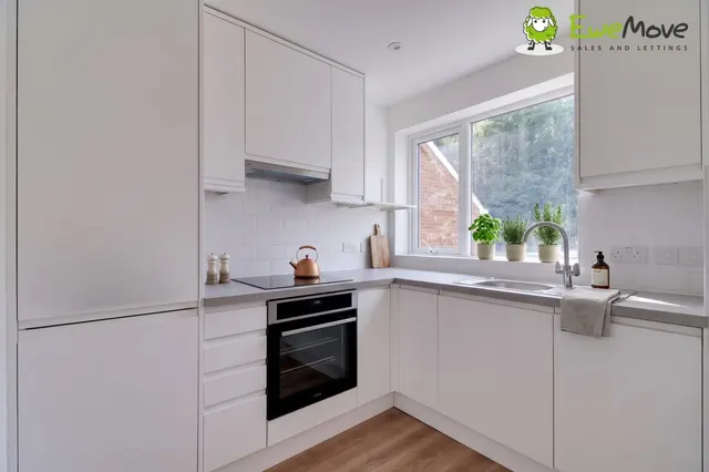 Hitchin Road, Luton, LU2, photo 2