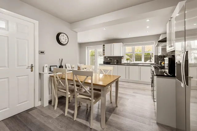 Westminster Road, HX3, photo 2