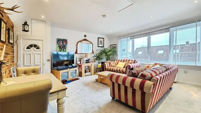 Photo 3 — Blenheim Drive, Colchester, Essex, CO2