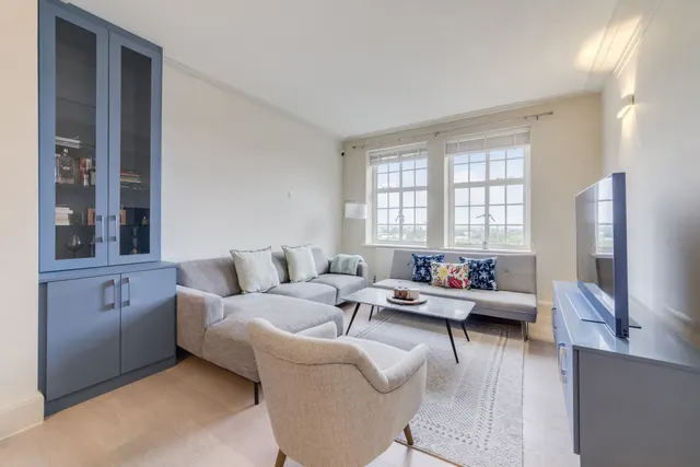 Finchley Road, Hampstead, NW3, photo 3