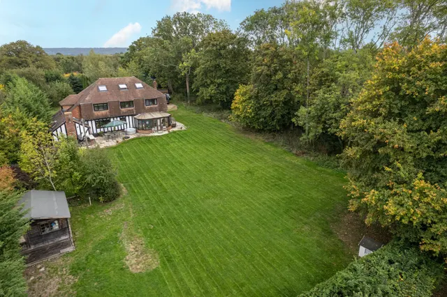 Photo 2 — The Warren Chalky Lane, Dogmersfield, Hook, RG27 8TG