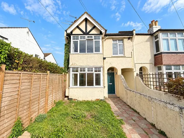 Wood Street, Bognor Regis, PO21, photo 1