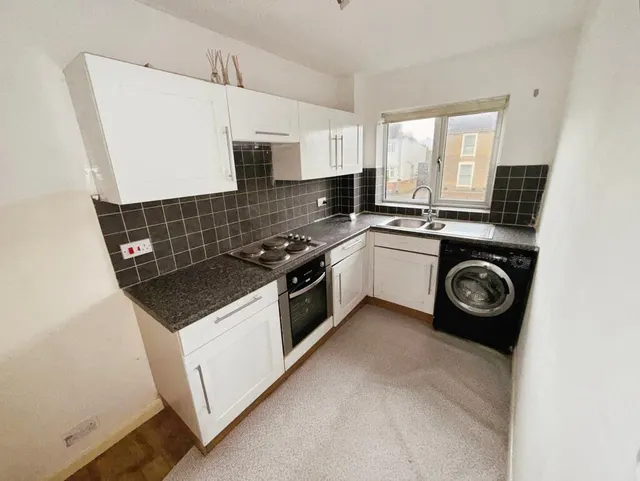 Photo 3 — Fletton Avenue, Peterborough