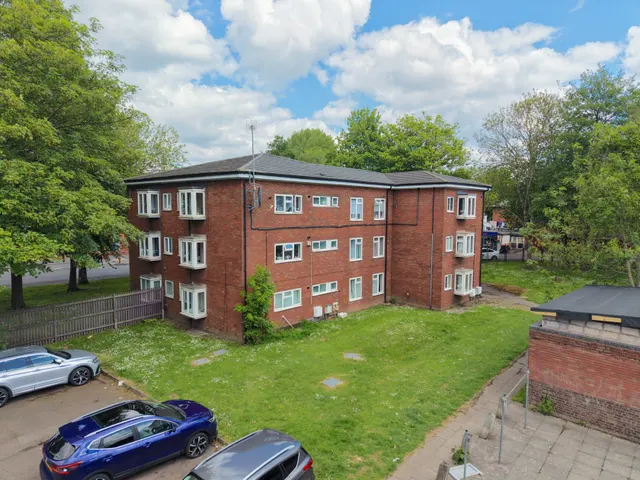 Oxford Street, Bilston, Wolverhampton, WV14, photo 1