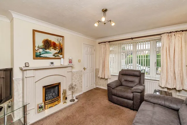 Glamis Road, Willenhall, WV12, photo 2