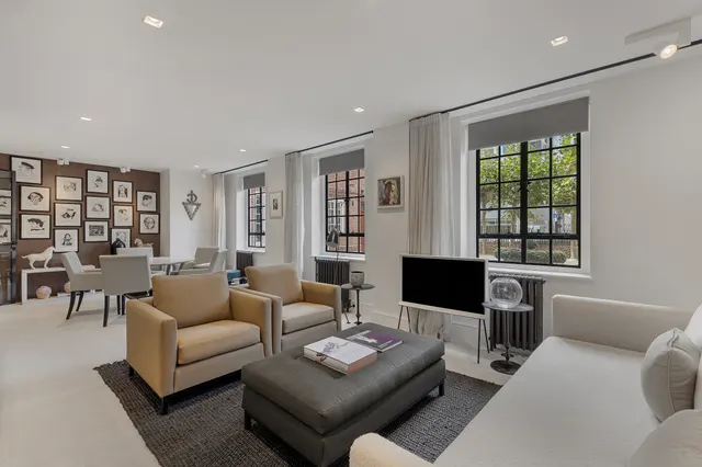 Swan Court, Chelsea Manor Street, Chelsea, London, photo 1